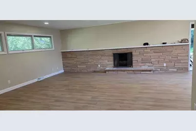 4129 W Scenic Ave, Mequon, WI 53092 - Photo 2