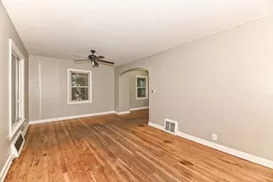 1018 E Wilbur Ave, Milwaukee, WI 53207 - Photo 4