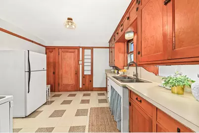 2477 N 69th St #2479, Wauwatosa, WI 53213 - Photo 10
