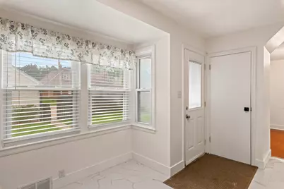 4530 N 42nd St, Milwaukee, WI 53209 - Photo 8