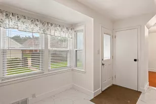 4530 N 42nd St, Milwaukee, WI 53209 - Photo 8