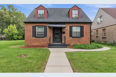 4530 N 42nd St, Milwaukee, WI 53209 - Photo 2