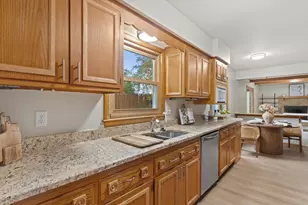 732 S 96th St, West Allis, WI 53214 - Photo 12