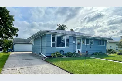 339  Spring St, Sheboygan Falls, WI 53085 - Photo 16