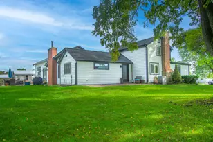 1400 Lincolnwood Dr, Racine, WI 53182 - Photo 28