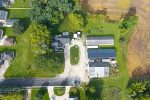 1400 Lincolnwood Dr, Racine, WI 53182 - Photo 26