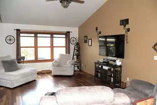 4502 Ridge Ct, Manitowoc, WI 54220 - Photo 8