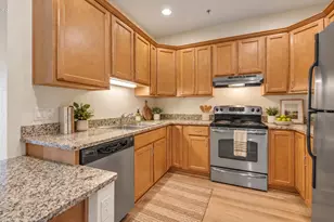 832 N 6th St, Sheboygan, WI 53081 - Photo 6