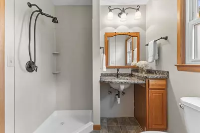 3275 S Thornapple Ln, New Berlin, WI 53146 - Photo 18