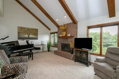 3147  Madison St, Waukesha, WI 53188 - Photo 8