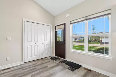 6661  105th St #31, Pleasant Prairie, WI 53158 - Photo 4
