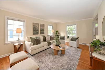 2336 N 82nd St, Wauwatosa, WI 53213 - Photo 6
