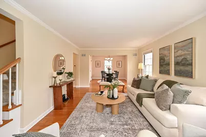2336 N 82nd St, Wauwatosa, WI 53213 - Photo 4