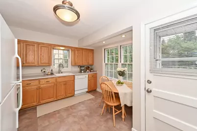 2336 N 82nd St, Wauwatosa, WI 53213 - Photo 16