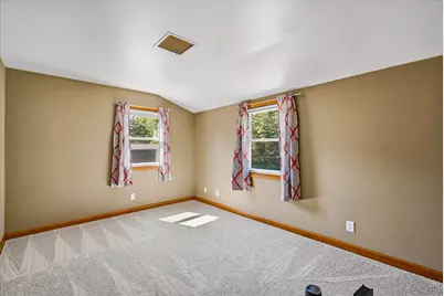 1582  Edgewater Ct, Grafton, WI 53024 - Photo 24