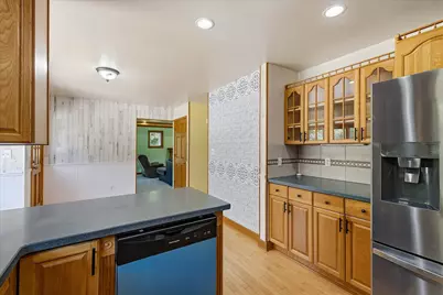 1582  Edgewater Ct, Grafton, WI 53024 - Photo 34