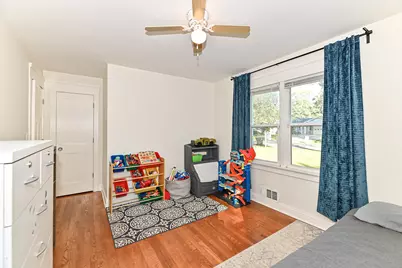 3817  Maryland Ave, Racine, WI 53405 - Photo 8