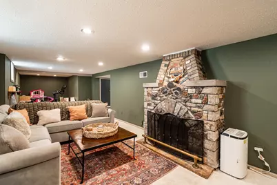 5861 N Bay Ridge Ave, Whitefish Bay, WI 53217 - Photo 38