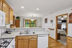 1110 Gruennert Ct, Jefferson, WI 53549 - Photo 18