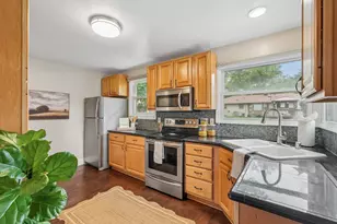 180 N Elmridge Ave, Brookfield, WI 53005 - Photo 10