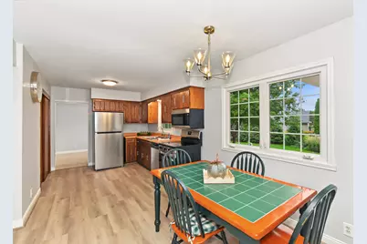 14000 W Wilbur Dr, New Berlin, WI 53151 - Photo 16
