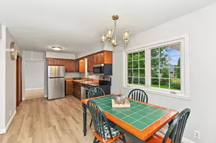 14000 W Wilbur Dr, New Berlin, WI 53151 - Photo 16