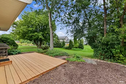 14000 W Wilbur Dr, New Berlin, WI 53151 - Photo 32