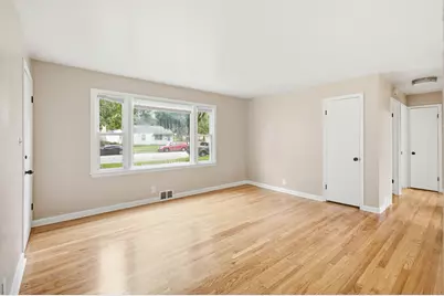 6826 W Congress St #6828, Milwaukee, WI 53218 - Photo 2