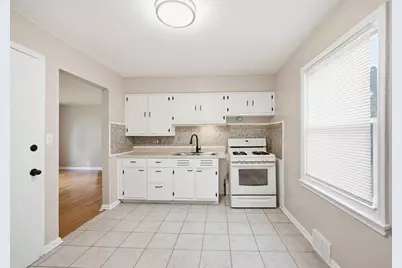 6826 W Congress St #6828, Milwaukee, WI 53218 - Photo 6