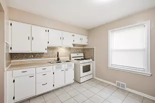 6826 W Congress St, Milwaukee, WI 53218 - Photo 8