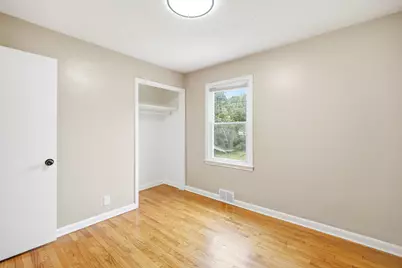 6826 W Congress St #6828, Milwaukee, WI 53218 - Photo 12
