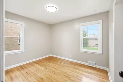 6826 W Congress St #6828, Milwaukee, WI 53218 - Photo 14