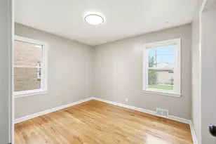 6826 W Congress St, Milwaukee, WI 53218 - Photo 14