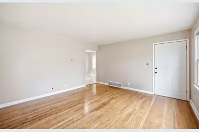 6826 W Congress St #6828, Milwaukee, WI 53218 - Photo 4