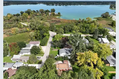 3329  Harrison St, Racine, WI 53139 - Photo 36