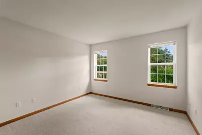 2824  Raintree Ln, Waukesha, WI 53189 - Photo 10