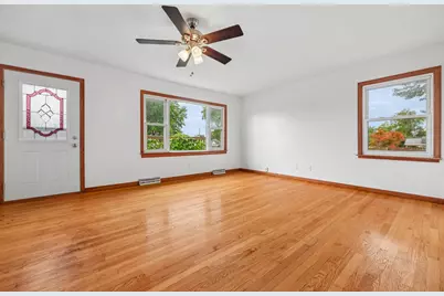 2100  Illinois St, Racine, WI 53405 - Photo 10