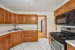 2100 Illinois St, Racine, WI 53405 - Photo 6