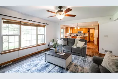 3762 E Stargrass Ln, Oak Creek, WI 53154 - Photo 30