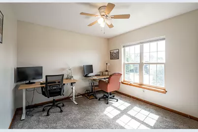 3762 E Stargrass Ln, Oak Creek, WI 53154 - Photo 24