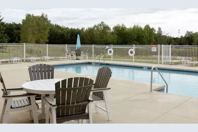 N17W26522  Meadowgrass Cir #B, Pewaukee, WI 53072 - Photo 24