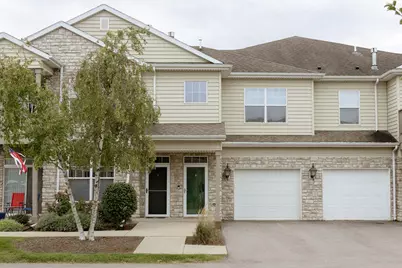 N17W26522  Meadowgrass Cir #B, Pewaukee, WI 53072 - Photo 1