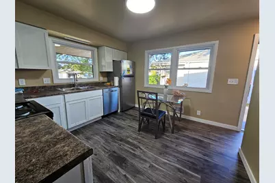 3315  Conrad Dr, Racine, WI 53404 - Photo 6