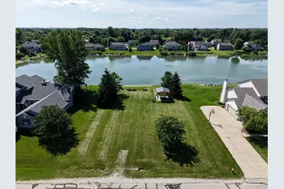 3260 E James Dr, Oak Creek, WI 53154 - Photo 100