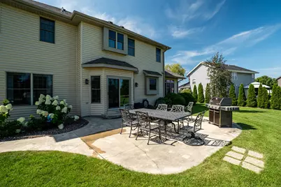 3260 E James Dr, Oak Creek, WI 53154 - Photo 92