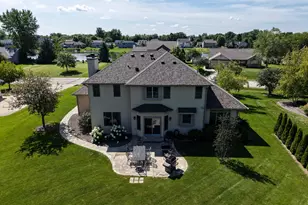 3260 E James Dr, Oak Creek, WI 53154 - Photo 2