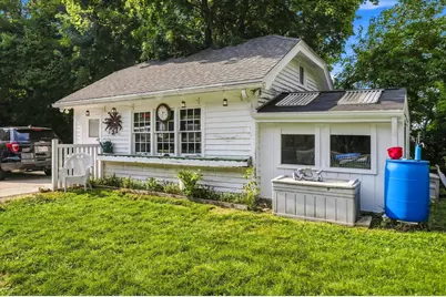 W65N780  Washington Ave, Cedarburg, WI 53012 - Photo 8