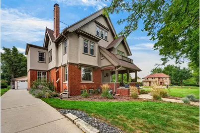 3223 W Highland Blvd, Milwaukee, WI 53208 - Photo 2