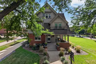 3223 W Highland Blvd, Milwaukee, WI 53208 - Photo 6