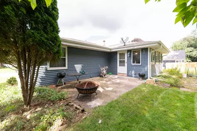 713  Oxford Dr, Hartland, WI 53029 - Photo 28
